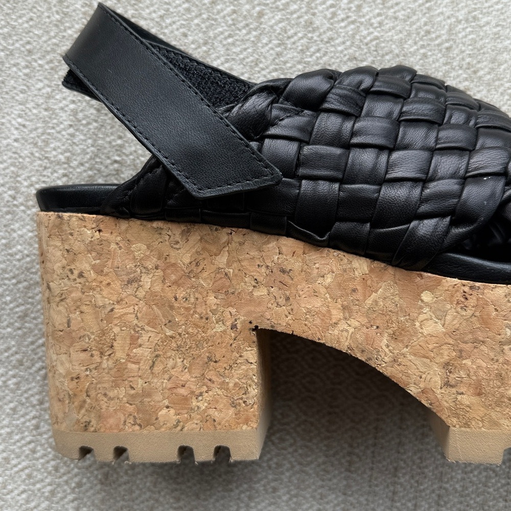Tubular10 Platform Sandals - Picture 5 of 7